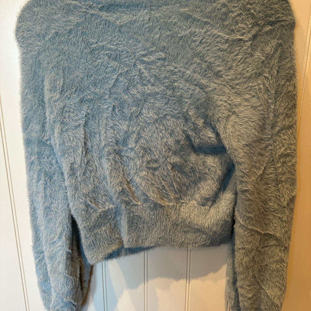 ARITZIA SUNDAY BEST Ladies Women’s Size Small Grey Crew Neck Fuzzy Pile … - Picture 2 of 3